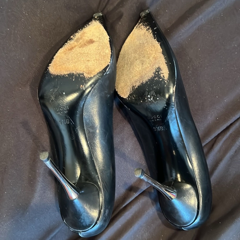 Gucci 👠 - Picture 7 of 8